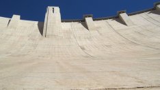 Корнелия Нинова сигнализира прокуратурата и Австрия за "Цанков камък"