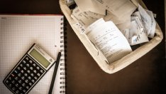 Маскирани данъчни „приземиха“ въздушния ресторант във Варна