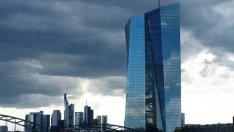 ЕК защити програмата на ЕЦБ за изкупуване на облигации