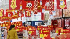 Приходите на китайското правителство продължават да спадат