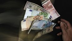 Текущата и капиталова сметка остава на плюс и през септември