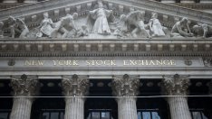 Dow достигна нов рекорд, Nvidia повлече технологичния сектор надолу