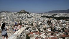 Имоти на гръцки знаменитости се предлагат на продан