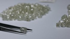  De Beers реализира най-голямото понижение в цените на диамантите от години
