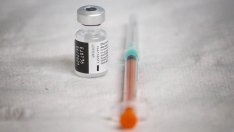 ЕК: Страните от ЕС могат да договарят помежду си доставки на ваксини срещу COVID