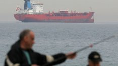 Намаленият внос подобрява леко търговската сметка