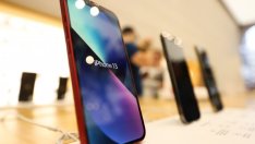 Apple ще свие производството на iPhone заради дефицита на чипове