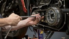 Активността в сектора на услугите в САЩ се забавя рязко през декември