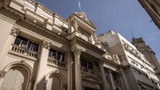 Аржентина се включи в тренда, повиши основния си лихвен процент след дълга пауза