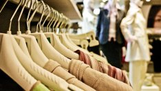 Какъв е екологичният отпечатък на дрехите? Франция ще въведе етикет за това