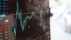 Кредитният пазар в България остава динамичен, с нарастваща роля на „бързите кредити“