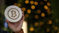 Цената на биткойна се възстанови до равнището отпреди краха на TerraUSD