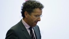 Диселблум: Еврозоната трябва да споделя повече банков риск