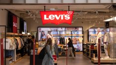 Levi Strauss понижи годишната си прогноза