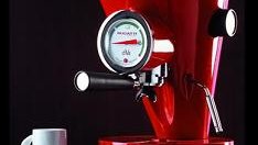 Bugatti прави кафе