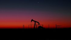 Barclays сви годишна си ценова прогноза за Брент и WTI до 31 и 28 долара за барел