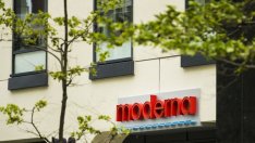 ЕК одобри договор за доставка на ваксината на Moderna