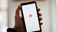 Parler дава Amazon на съд след спирането на хостинга 