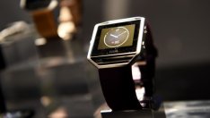 ЕС започва разследване на сделката на Google за придобиването на Fitbit