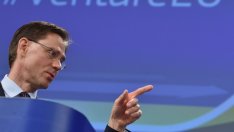 ЕК: Твърде рано е да обричаме на провал преговорите между ЕС и САЩ