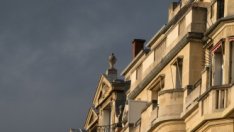 Пазарът на луксозни имоти в Париж ще отбележи силен ръст през 2019 г.