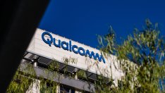 Qualcomm очаква умерено възстановяване през 2024 г.