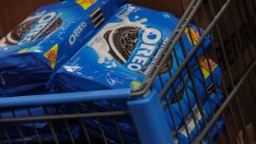 Mondelez планира увеличаване на част от цените си заради по-скъпи какао и захар