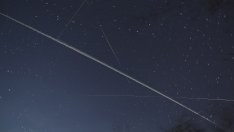 Starlink ще понижи орбитата на хиляди сателити през 2026 г. заради рискове от сблъсъци