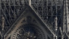 Франция обяви международен конкурс за възстановяване на кулата на Нотр Дам