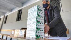 Ученици от 15 области остават на онлайн обучение до нова доставка на тестове