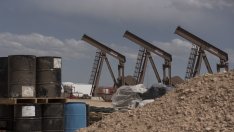 Петролът поскъпва с над 5% след решението на ОПЕК 