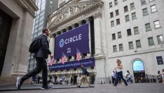 Стейбълкойните са като имейл в свят на факс машини