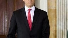 Гайтнър: Отлагането на "фискалната пропаст" няма да реши фискалната криза