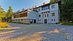 Продават резиденция „Аглика“