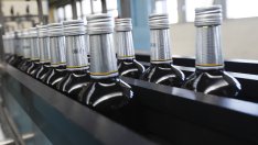 Перспективите за мита от САЩ и слабият китайски пазар засегнаха прогнозите на Pernod Ricard 