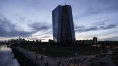 Ястребите в ЕЦБ наточват острите си нокти за септември