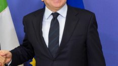 Барозу: Меркел не е виновна за проблемите в Южна Европа