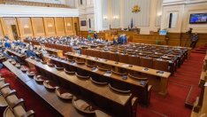 С тежки критики бюджетът на НЗОК мина на първо четене в парламента