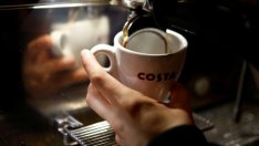 Продажбите на Costa се свиват с 2%