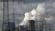 Оперативната печалба на RWE за полугодието спадна с 40%