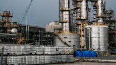 Петролът се обезценява заради подновените опасения за търсенето*