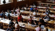 Къде отидоха студентите?