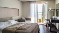 Туристите, нощувките и приходите от тях растат през март