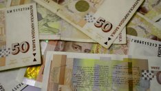 Дефицитът в бюджета през септември се разширява заради лихви по дълга и плащания към фермери