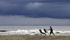 Държавата ще стимулира раждането на трето дете, обеща Валери Симеонов