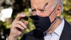 Сенатори притискат Байдън да постави краен срок на забраната за бензинови коли