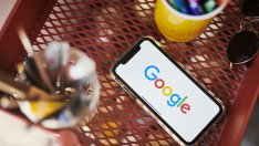 Google защитава рекламната си сделка с Meta пред съда