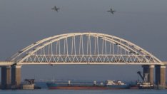 Атака с дронове е причинила разрушенията по Кримския мост