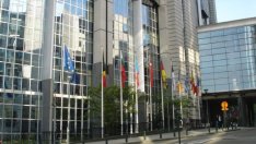 ЕП поиска подробен отчет за конфликт на интереси от еврокомисарите