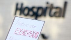 Правителството в оставка прие забрана за разкриване на нови болници